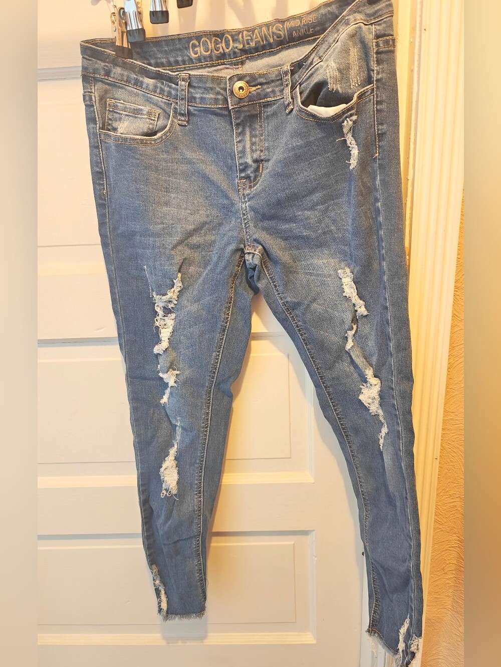 Blue Gogo Jeans mid-rise ankle skinny jeans with distressed ripped Size 7